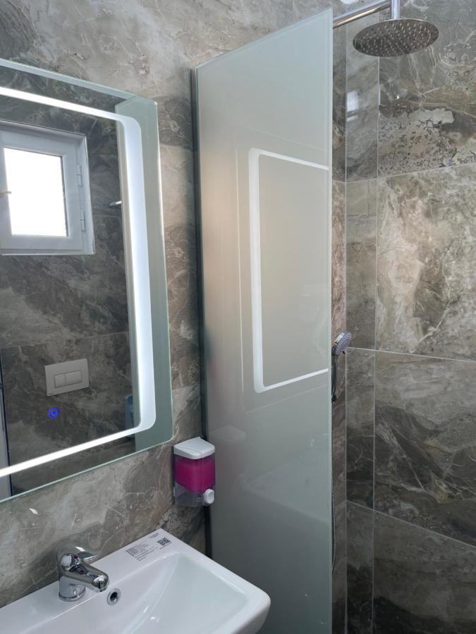 Hotel Frida Himare Ngoại thất bức ảnh