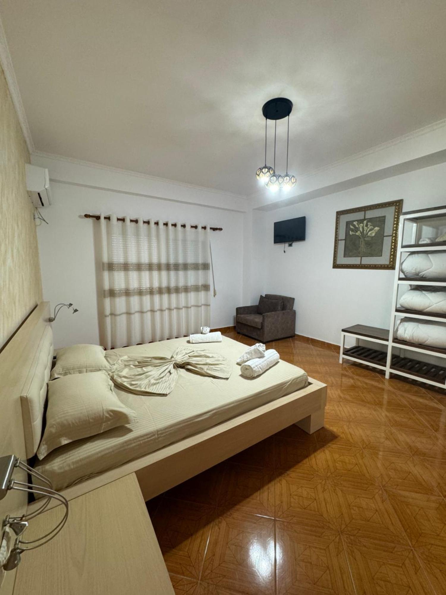 Hotel Frida Himare Ngoại thất bức ảnh